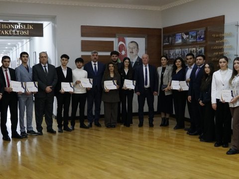 Sumqayıtın "Brend tələbə"ləri mükafatlandırıldı - FOTOLAR