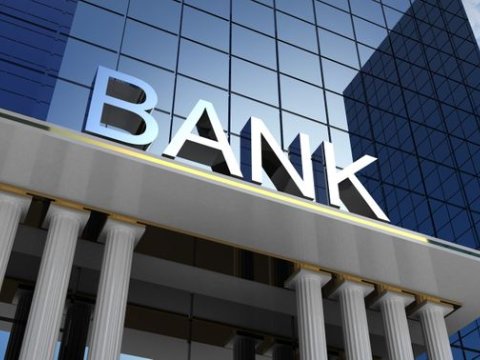 Əhali bank sisteminə güvənmir - İqtisadçı