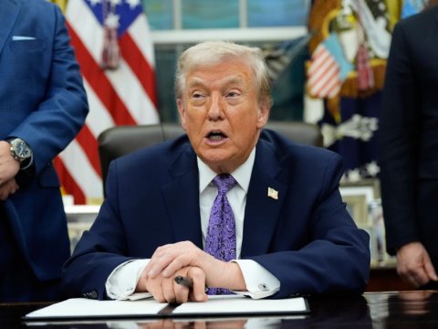 Tramp qisas vəd edir