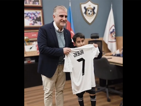 Əkbər ən böyük arzusuna çatdı