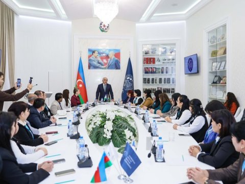 UNEC-də özbəkistanlı müəllimlərə&nbsp;təlim keçirildi&nbsp; - FOTOLAR