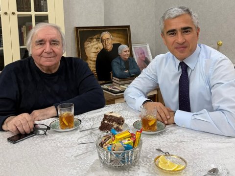 Anar Ələkbərov Ramiz Rövşəni evində ziyarət etdi