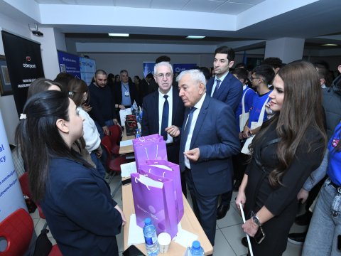 BMU-da sərgi təşkil olunub - FOTOLAR