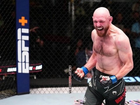 Rusiyalı döyüşçü UFC-dən uzaqlaşdırıldı