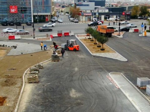 Bu küçədə hərəkət yenidən qurulur