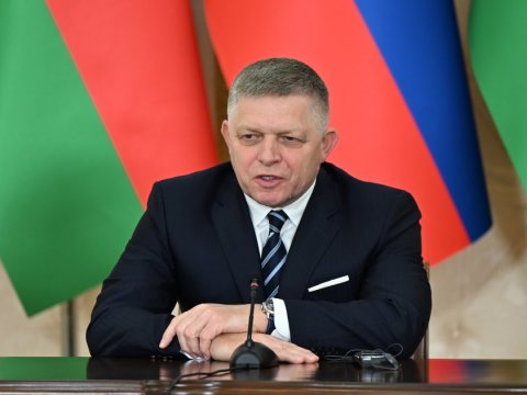 Slovakiyalı baş nazirin təyyarəsi zədələndi