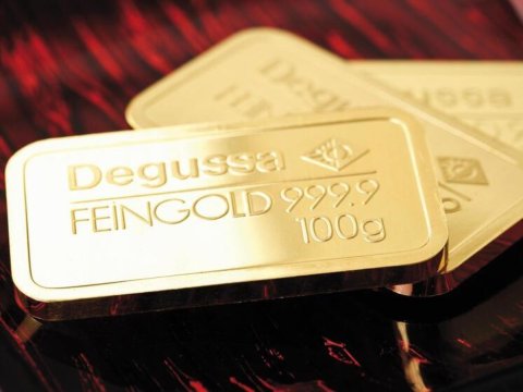 Qızıl yeni tarixi rekord qırdı