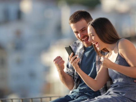 Sosial şəbəkəldə cəmiyyətə hörmətsizlik edənlər həbs olunacaq&nbsp;