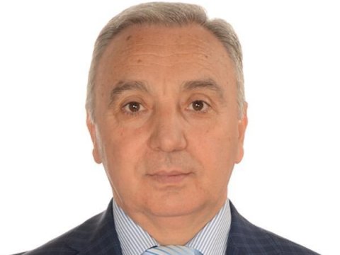 Elm, səhiyyə və cəmiyyətə həsr olunan ömür - Vəsadət Əzizovla FOTOSÖHBƏT