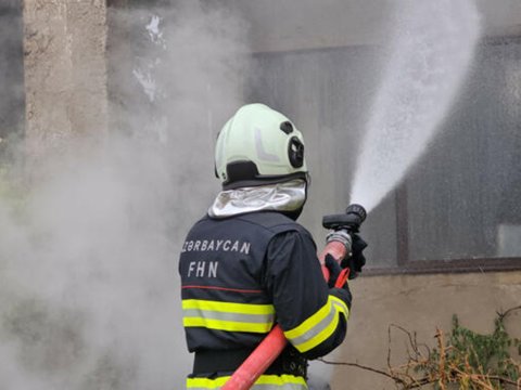 Lerikdə məktəb YANDI