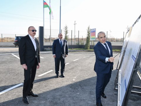 Prezident Ağdamda müəssisənin açılışında