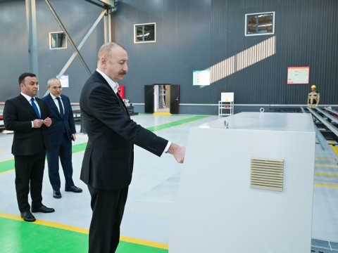 Prezident Ağdamda müəssisənin açılışında - FOTOLAR