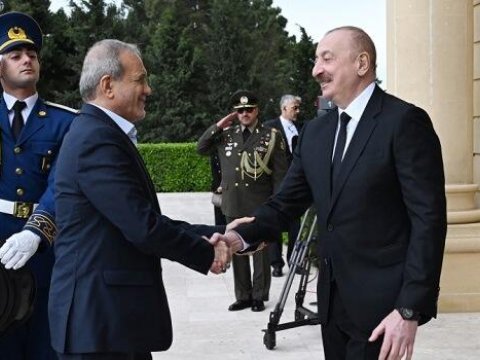 Pezeşkian İlham Əliyevə ZƏNG ETDİ