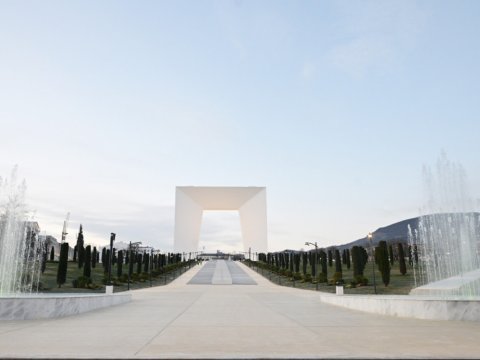 Prezidentlə xanımı&nbsp;Xankəndidəki Zəfər parkının açılışında