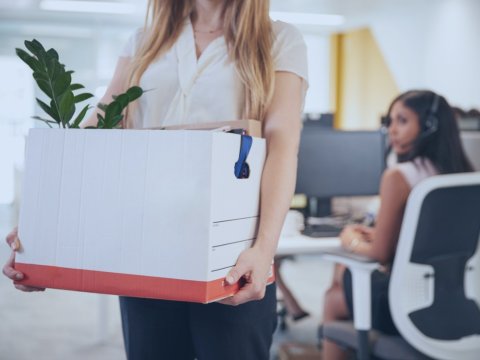 İxtisar zamanı üstünlük verilən işçilərin siyahısında dəyişiklik edilir