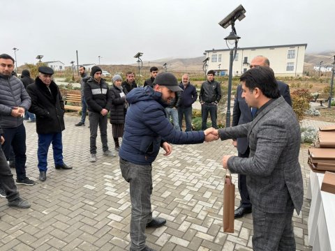 Köç karvanı Ağdamın Xıdırlı kəndinə çatdı - FOTO