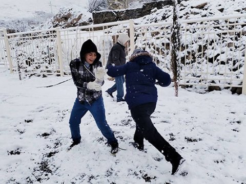 Kəlbəcərli uşaqların qar sevinci&nbsp;- GÖRÜNTÜLƏR