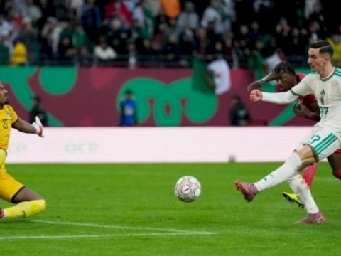 Matç zamanı qapıçı huşunu itirdi