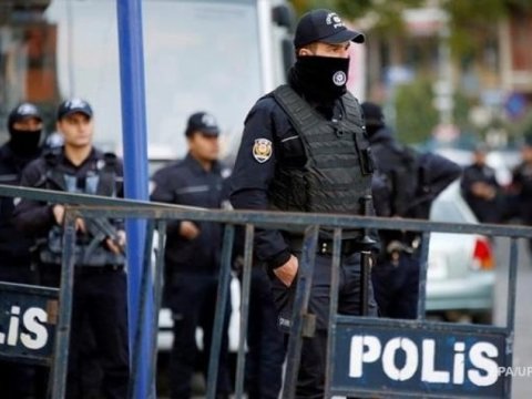 Türkiyədə İŞİD-lə döyüş: 3 polis həlak oldu, 8-i yaralandı