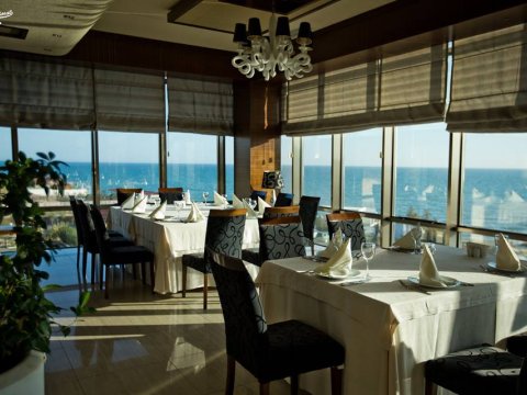 Bakıdakı kafe-restoranların dövriyyəsi&nbsp;açıqlanıb