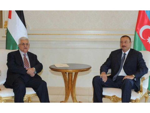 Mahmud Abbas İlham Əliyevi təbrik etdi