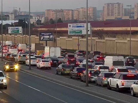 Bayram öncəsi Bakı yollarında TIXAC
