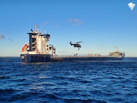 Avropada Rusiya gəmisinin heyəti saxlanıldı &ndash; Azərbaycanlı da var