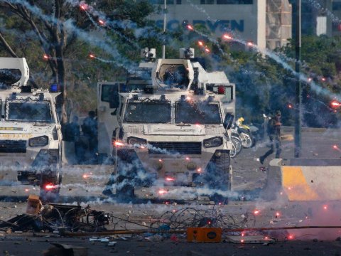 ABŞ xüsusi təyinatlıları Karakasa daxil olub - döyüşlər gedir