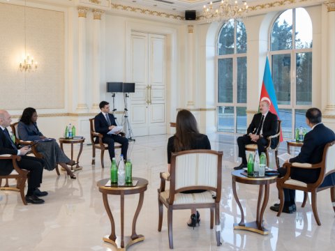 Prezident qızılın qiymətindən danışdı: &ldquo;...kəllə-çarxa çıxdı&rdquo;