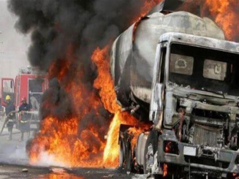 Yanacaq daşıyan maşın yandı - Bir nəfər öldü