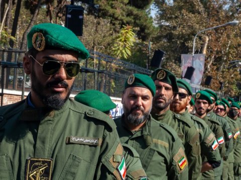 İran etirazları yatırmaq üçün İraqdan milis dəstələri GƏTİRİB