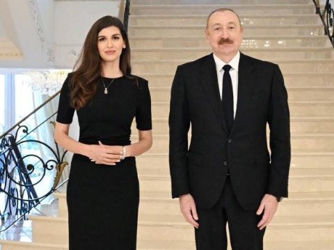 Prezidentdən müsahibə alan jurnalist: &ldquo;Əvvəldə həyəcanlı idik&rdquo; -&nbsp;Elmira Musazadə kimdir? - FOTOLAR