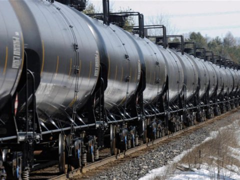 Azərbaycan Ermənistana daha 7600 ton neft məhsulu yola salıb