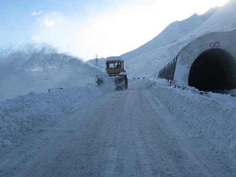 Ermənistanı Rusiyaya birləşdirən yol bağlandı