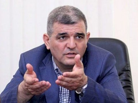 Fazil Mustafa teleaparıcının müdafiəsinə qalxdı