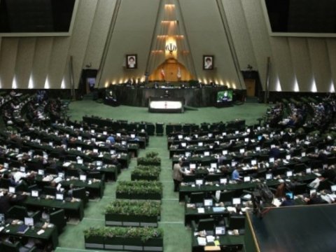 İranda parlament&nbsp;təcili TOPLANDI