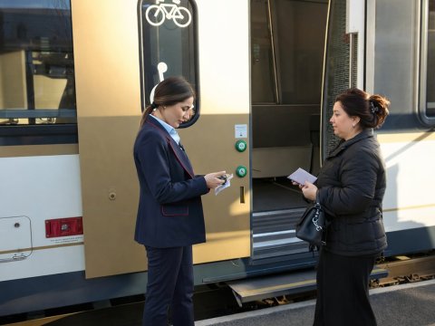 Dəmir yolları bu istiqamətdə sərnişindaşımaya başladı&nbsp;- FOTOLAR