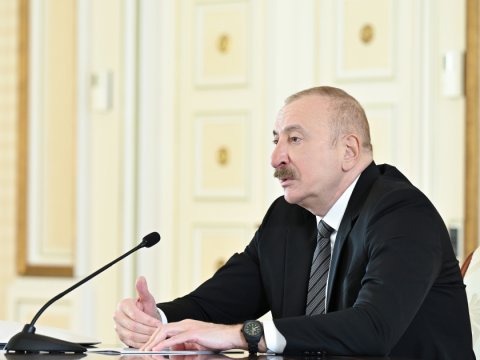 Leysan&nbsp;yağan kimi şəhər nəqliyyatı iflic vəziyyətinə düşür - Ölkə başçısı