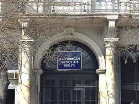 Yazıçılar Birliyi ölüdən də pul tələb edirmiş