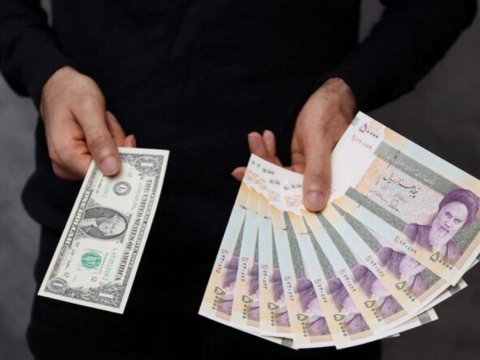 İran pulu &ldquo;sıfır&rdquo;a düşdü&nbsp;- Tarixi çöküş