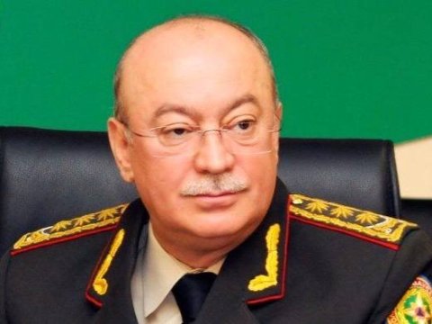 Kəmaləddin Heydərov generalı&nbsp;təqaüdə göndərdi - FOTO