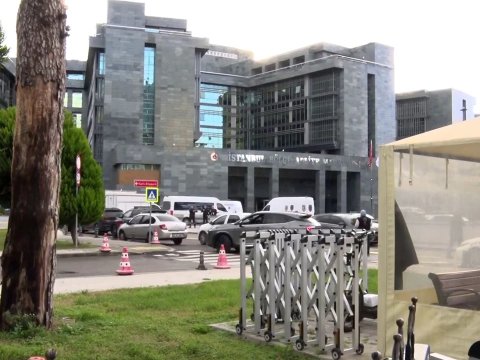 Prokuror hakim sevgilisini güllələdi