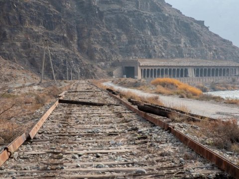 Naxçıvanda dəmir yolu xətti boyunca&nbsp;10 stansiya yenidən qurulacaq - FOTOLAR