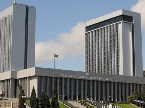 Deputatların məzuniyyəti başa çatdı