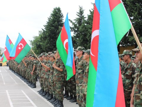 Bu hallarda hərbi vəzifəlilərin maaşları saxlanılacaq