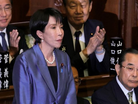 Yaponiyada parlament buraxılır