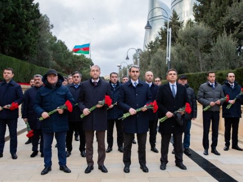 ADY rəhbərliyi Şəhidlər xiyabanında&nbsp;- FOTOLAR