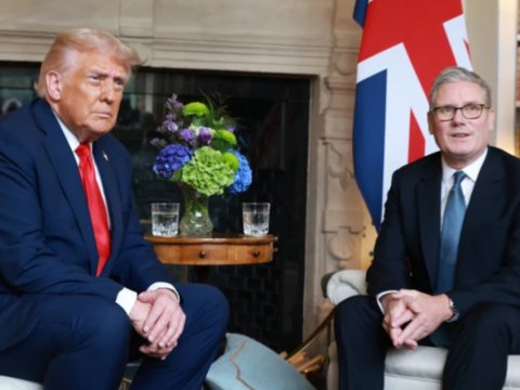 Britaniya Trampın dəvətinə YOX dedi