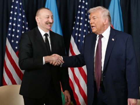 3 gündə 19 görüş - SİYAHI