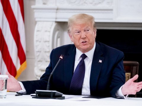 Trump threatened Canada with 100 percent tariffs